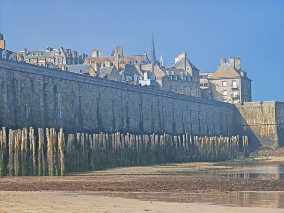 Saint Malo -  Bastion de la Reine