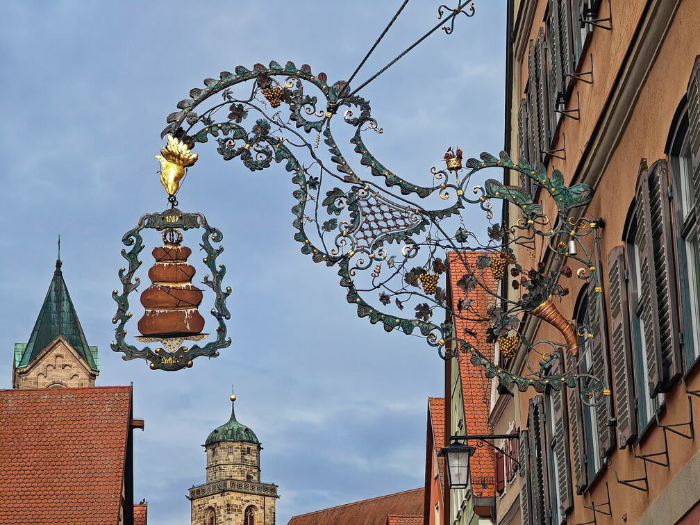 561_Dinkelsbühl_M5P_240226_JZEbv_Wirtshausschild.jpg